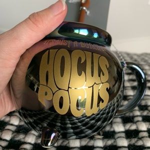 Disney Hocus Pocus cauldron mug